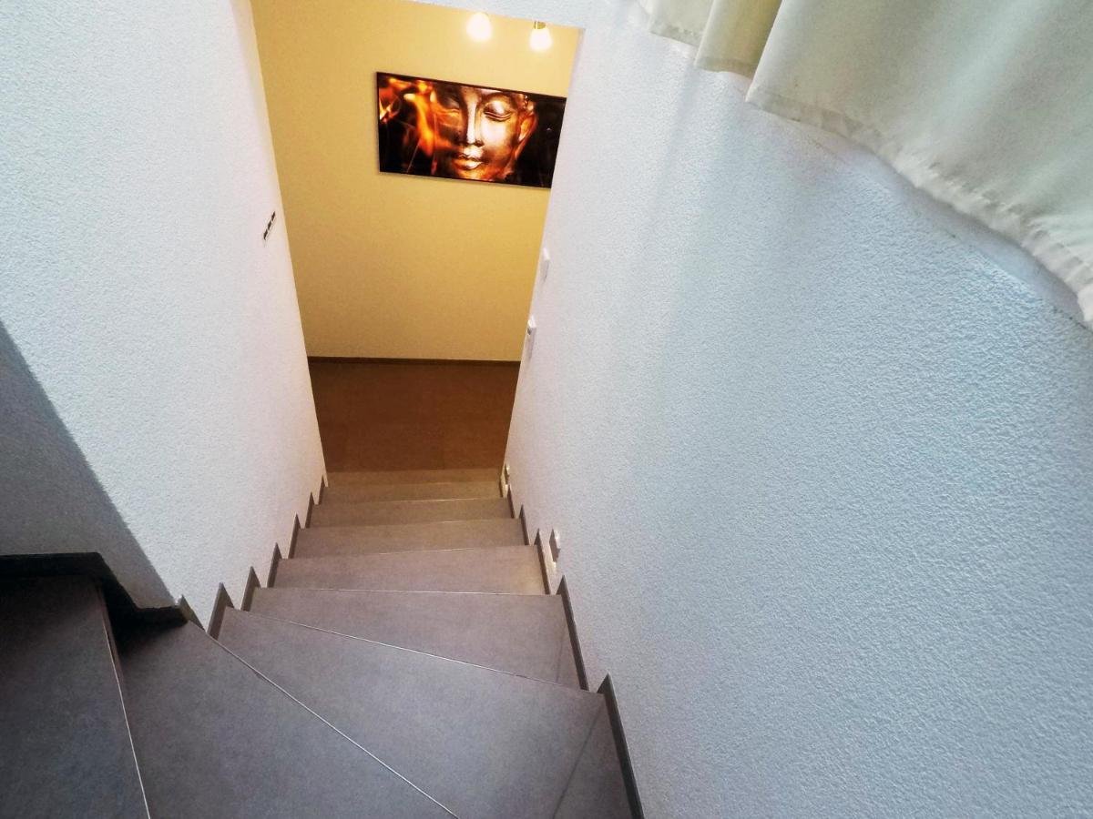 פולדה -Neubau- 30Qm Dach-Apartment מראה חיצוני תמונה